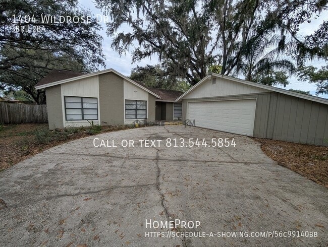 Building Photo - 1404 Wildrose Dr