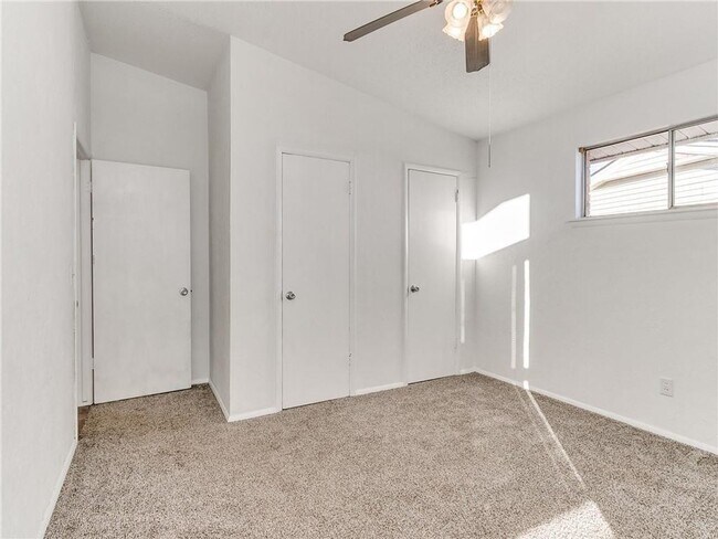 Building Photo - 507 NE 61st St