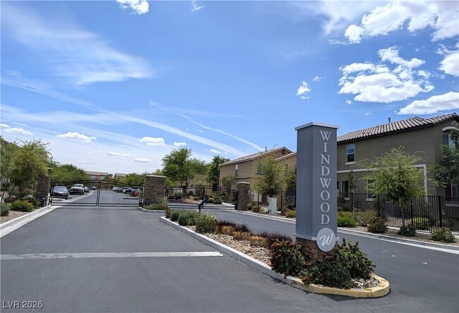 Building Photo - 6114 Scarlet Leaf St