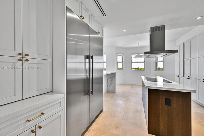 Building Photo - 13637 Deering Bay Dr