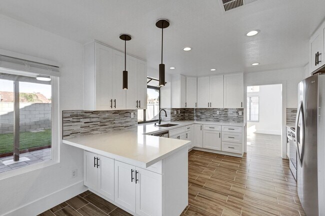 Building Photo - Beautiful 4-Bed, 2.5-Bath Home in Moreno Valley Ranch