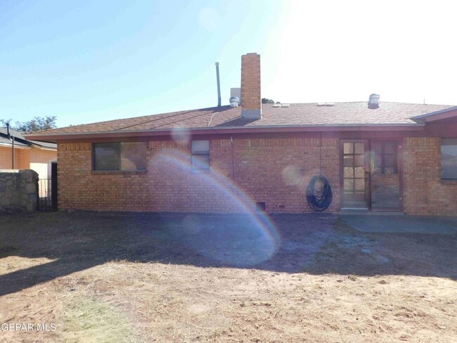 Building Photo - 11249 War Feather Dr