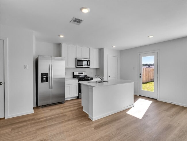 Building Photo - 18711 Sunset Horizon Dr