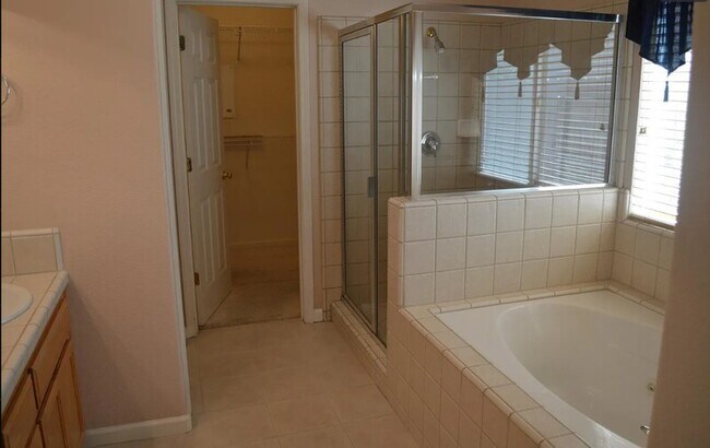 Building Photo - 3708 Lauding Way