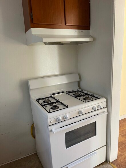 Building Photo - 413 Glen Ave