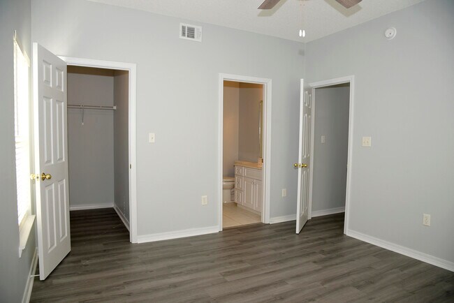 Building Photo - 1501 Partin Dr N