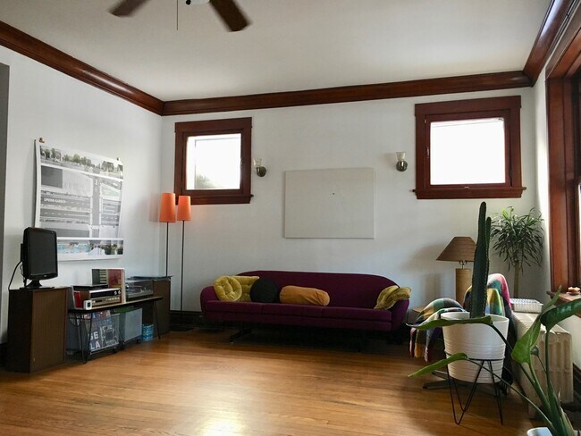 Building Photo - 1837 N Humboldt Blvd