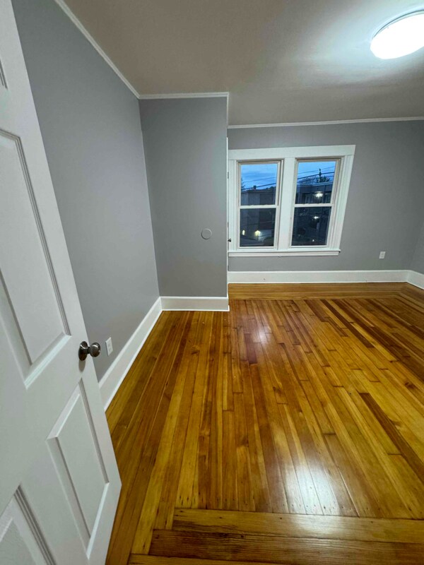 Primary Photo - 12 Lucretia Ave