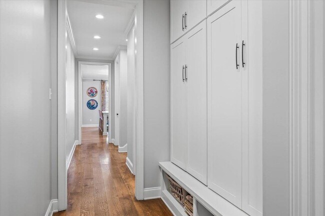 Building Photo - 9074 Baynard Lp N