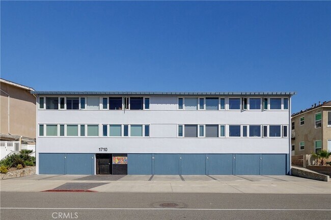 Building Photo - 1710 Esplanade