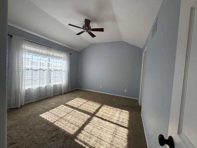 Building Photo - 631 Hanging Rock Pl