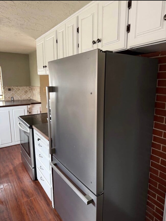 Building Photo - 113 Stull Ct