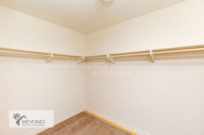 Building Photo - 1275 Avenida Fragata