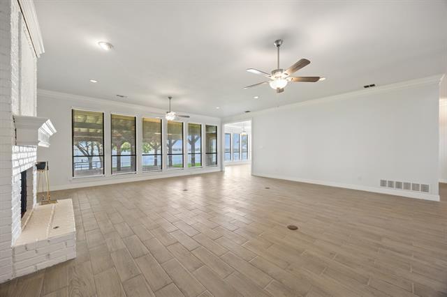 Building Photo - 2318 Southbay Cir