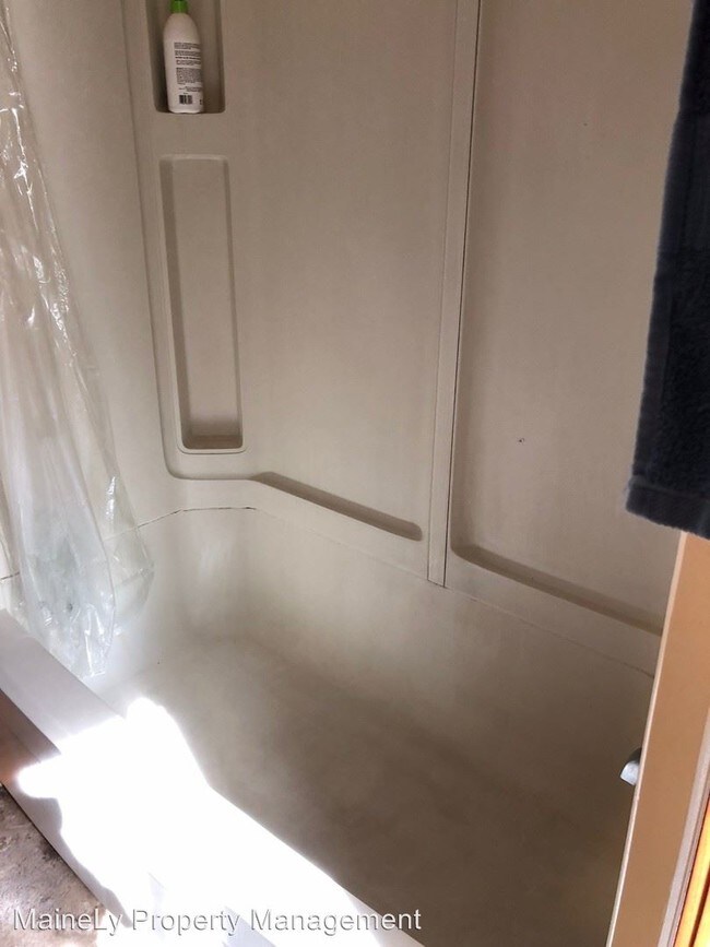 Building Photo - 198 Park Ave