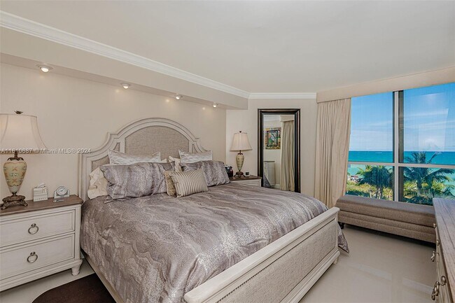 Building Photo - 6767 Collins Ave