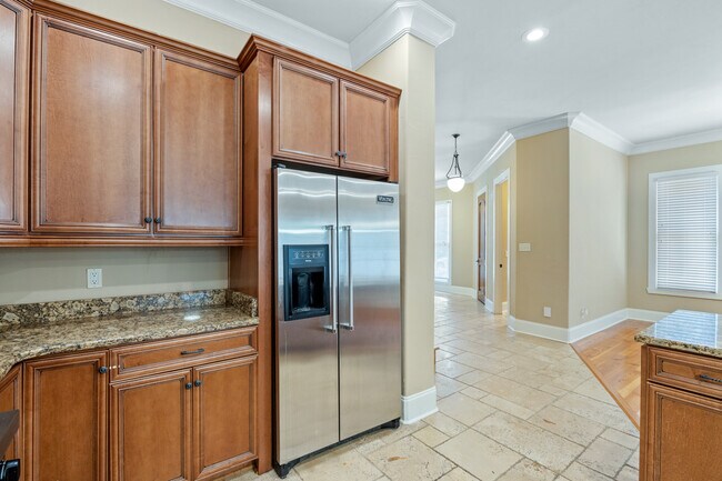 Building Photo - 1836 Ashley Hall Way