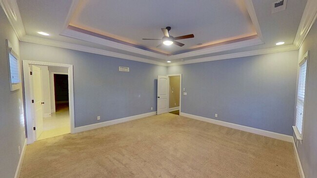 Building Photo - Custom 4 BD/2.5 BA Home with Community Pool, Water Access and Day Dock!