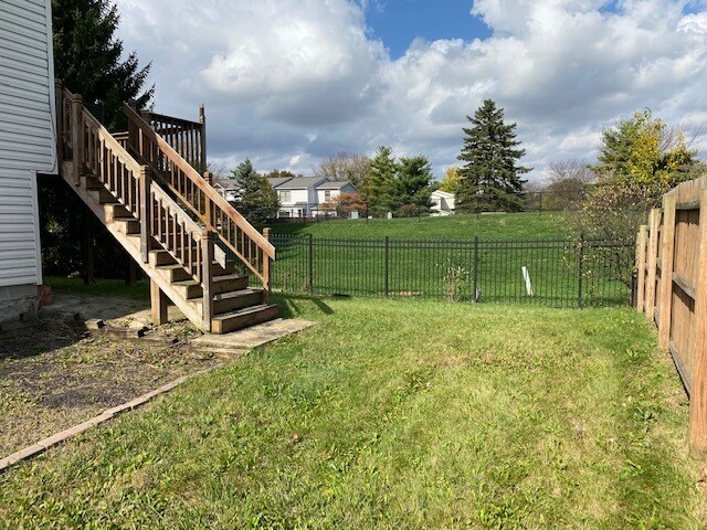 Building Photo - 942 Pebblelane Dr