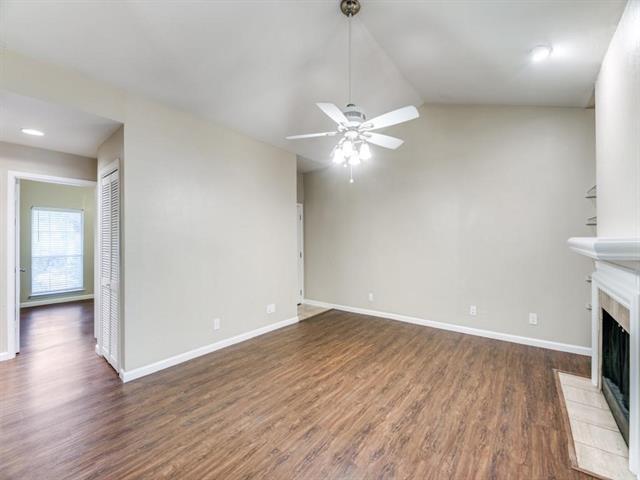 Building Photo - 8601 Park Ln