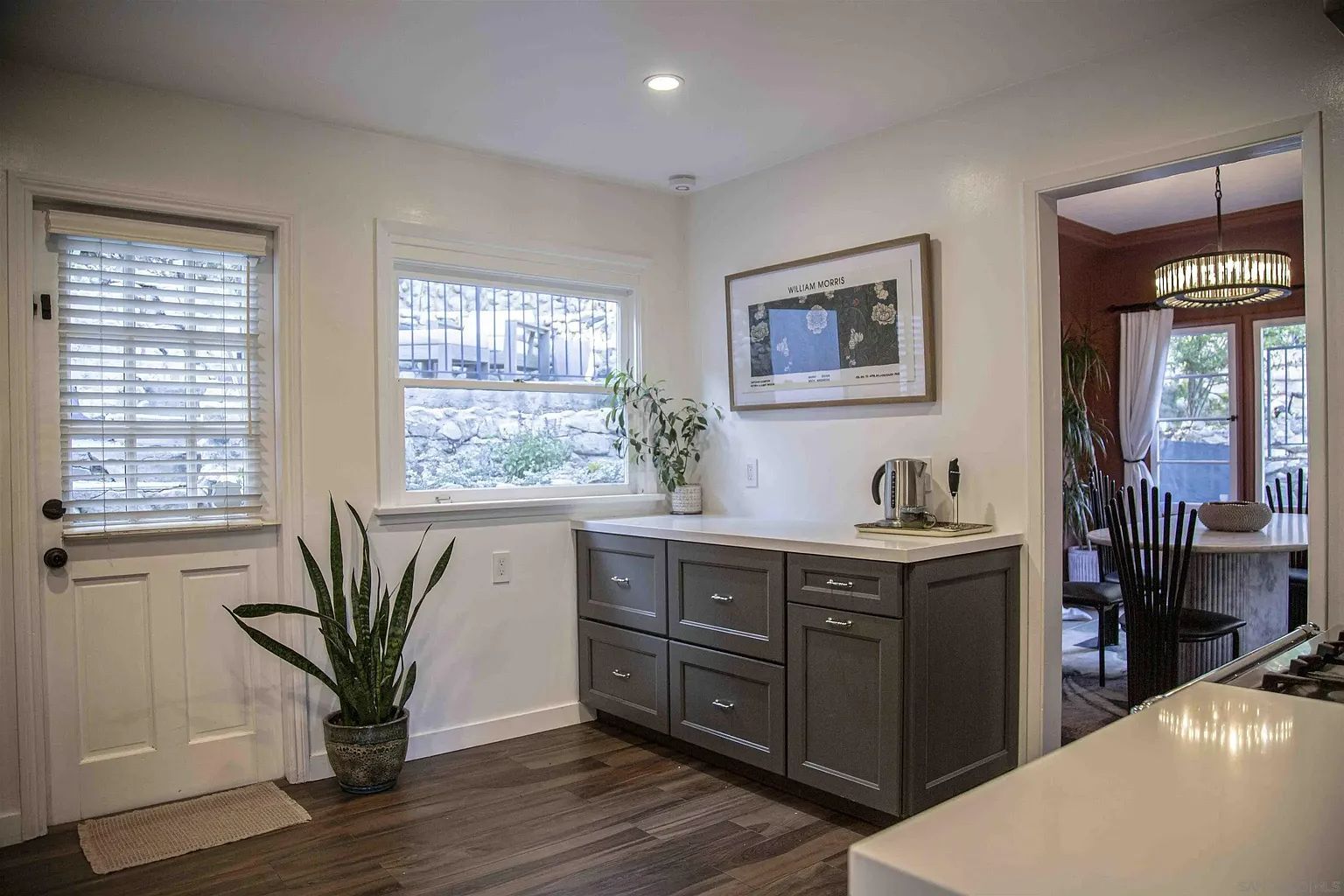 Building Photo - 2925 Graceland Way