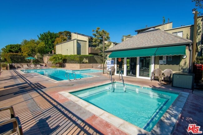 Building Photo - 4810 Hollow Corner Rd