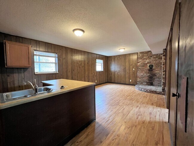 Building Photo - NEW RENTAL RATE...4 BEDROOM HOME IN FARRAGUT!!!