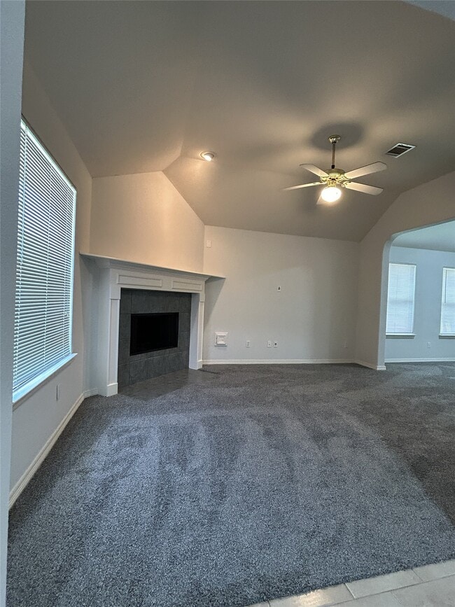 Building Photo - 1006 N Magnolia Dale Dr