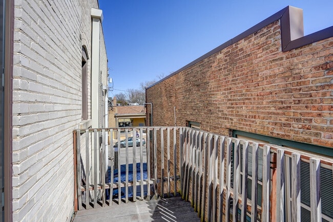 Building Photo - 1253 Williamson St