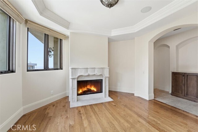 Building Photo - 301 28th St