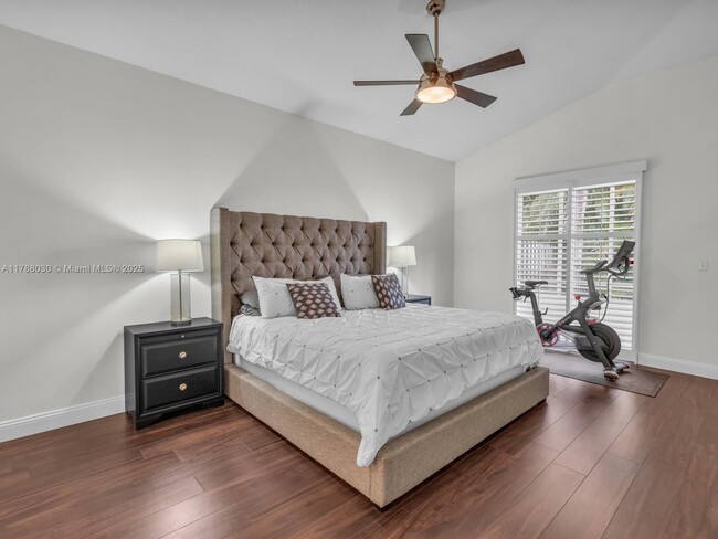 Building Photo - 7676 Eagle Point Dr