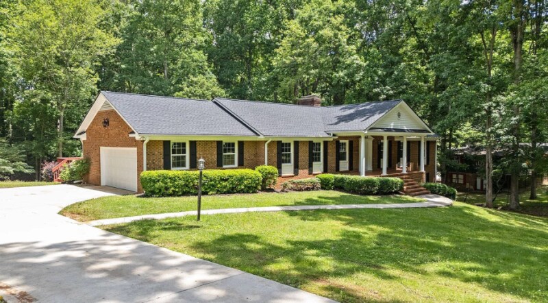 Building Photo - 3204 Manor Ridge Dr