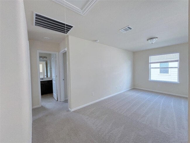 Building Photo - 6034 Prince Pl Dr