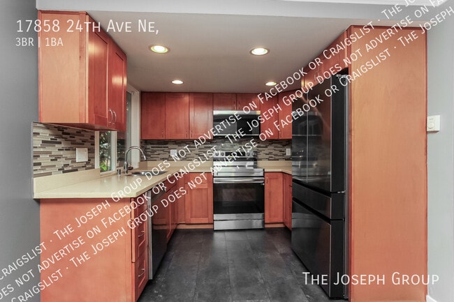 Building Photo - 17858 24th Ave NE