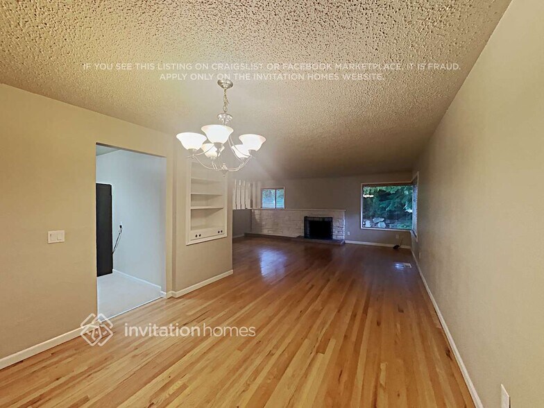 Building Photo - 6605 S 127th Pl