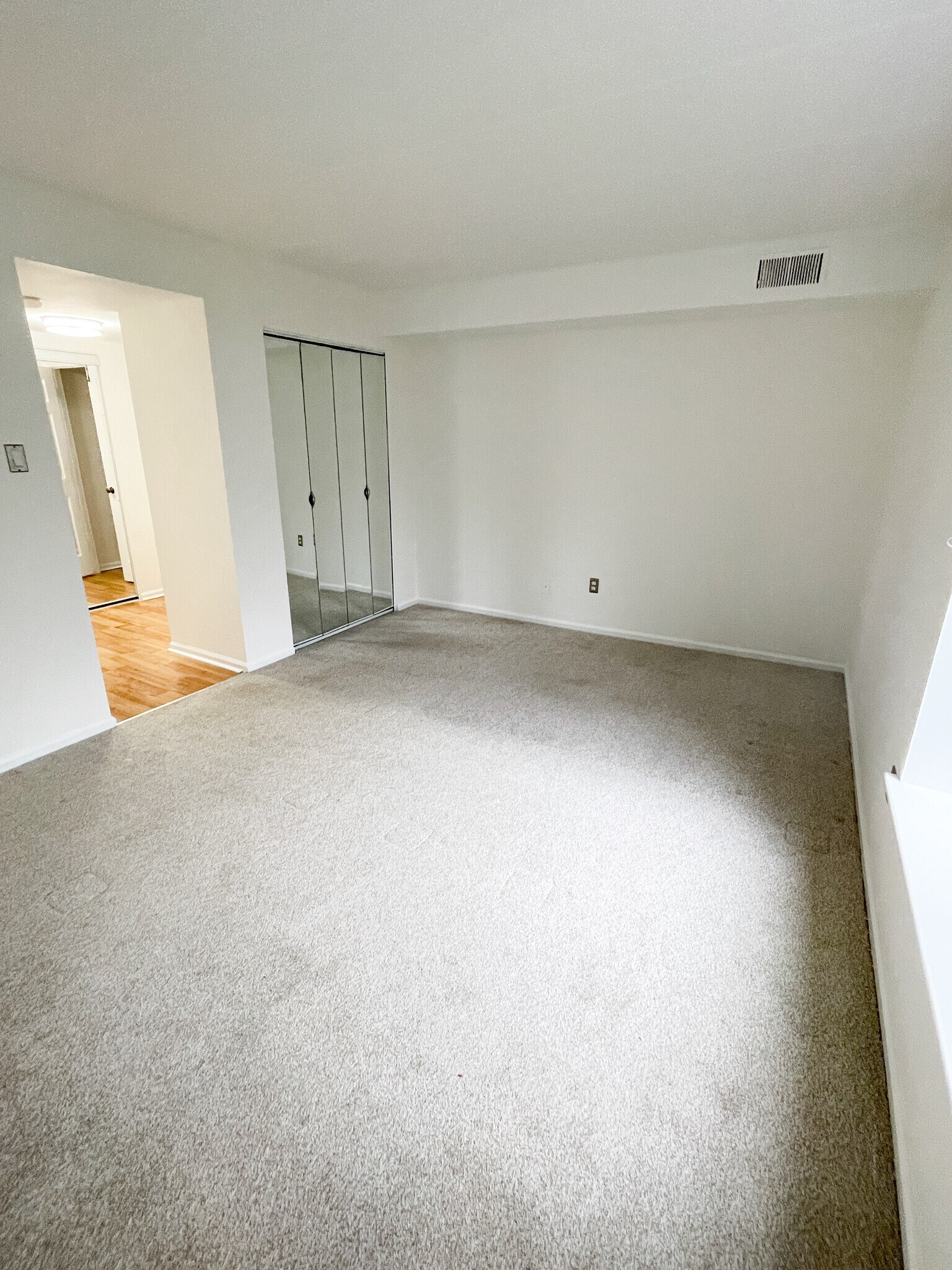 Building Photo - 56 Oakridge Dr