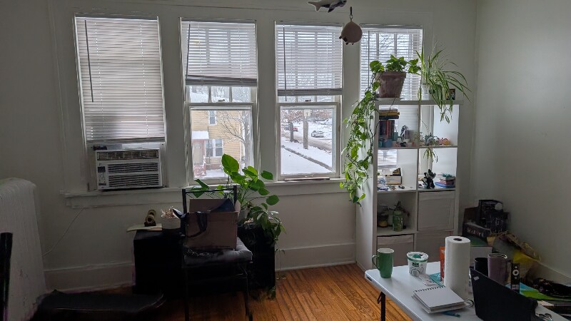 Building Photo - 312 W Springfield Ave