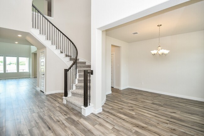 Building Photo - 5838 Wayne Wy