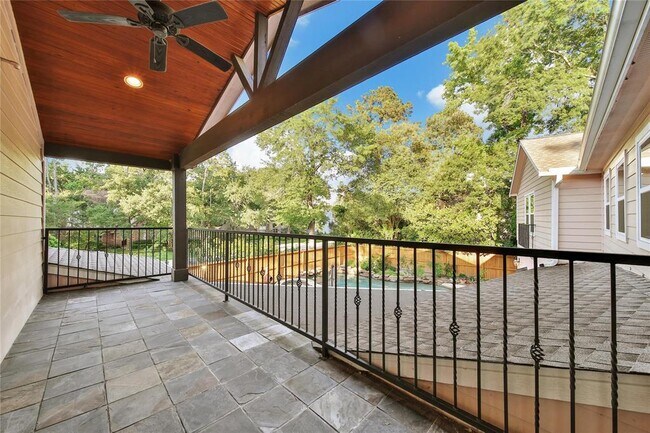 Building Photo - 1 Greenridge Forest Ct