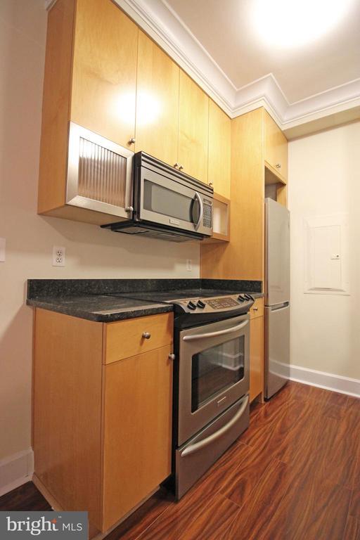 Building Photo - 1121 24th St NW