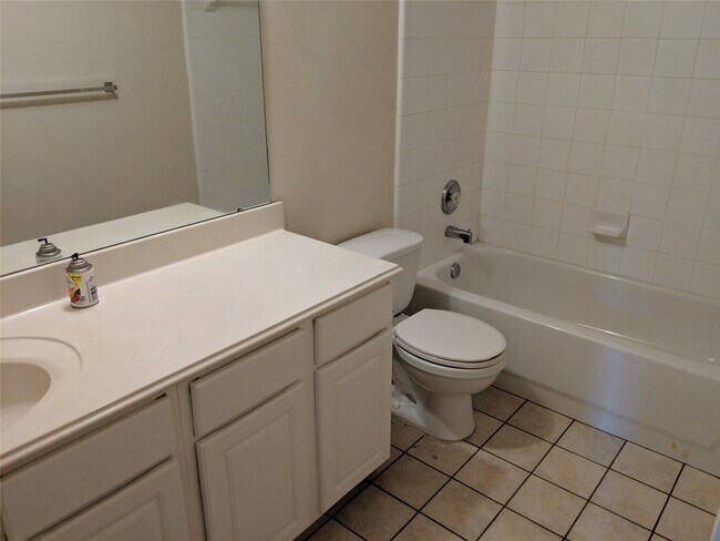 Building Photo - 27139 Pine Crossing Dr