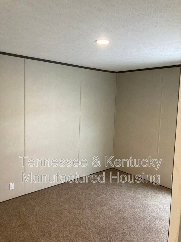 Building Photo - 333 Hillsdale Estates Ln