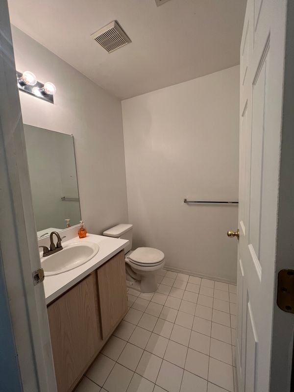 Building Photo - 22111 Atlantic Pointe