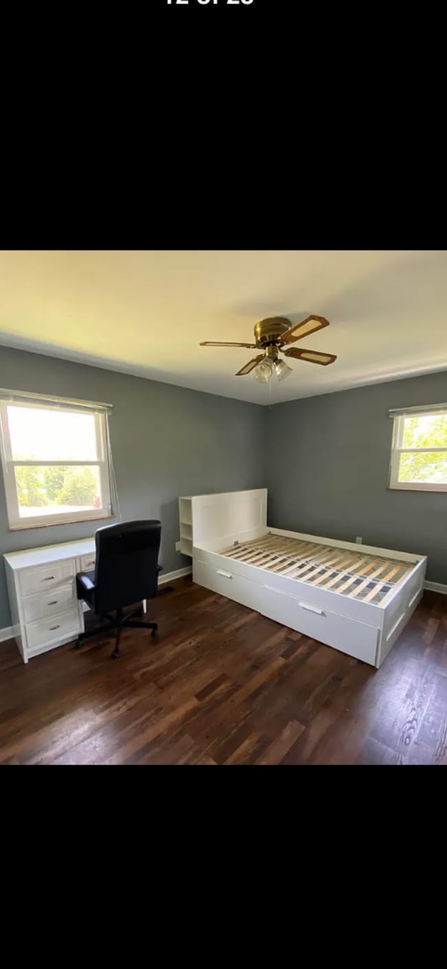 Building Photo - 512 Meadow St