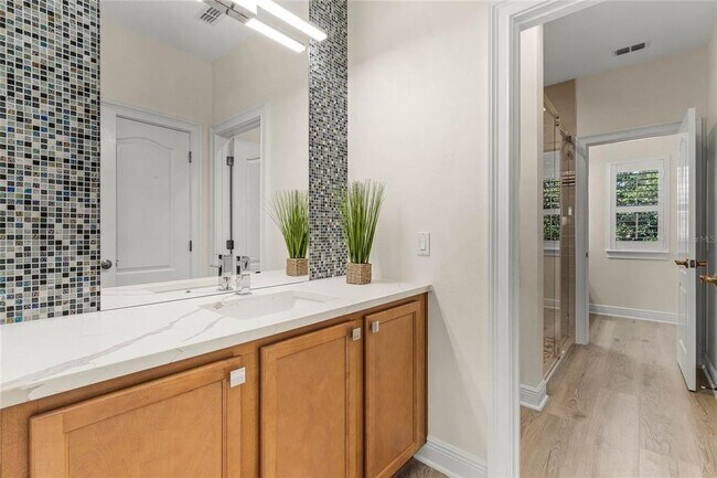 Building Photo - 3609 Simonton Pl