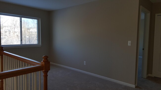 Building Photo - 2270 Hickory Point Dr
