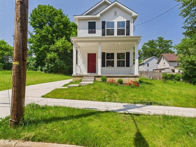 Primary Photo - 518 Bishop St