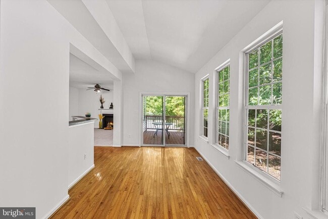 Building Photo - 406 Arnold Dr