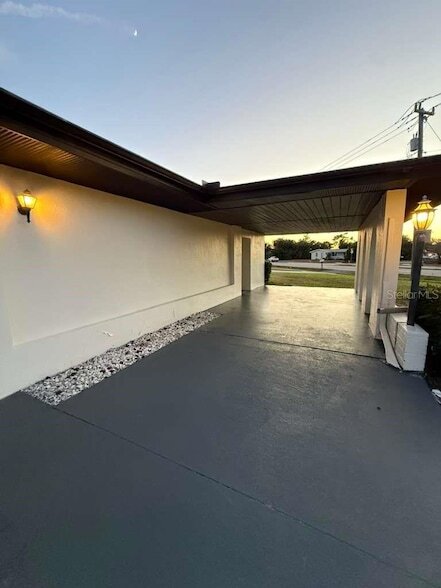 Building Photo - 21385 Gibralter Dr