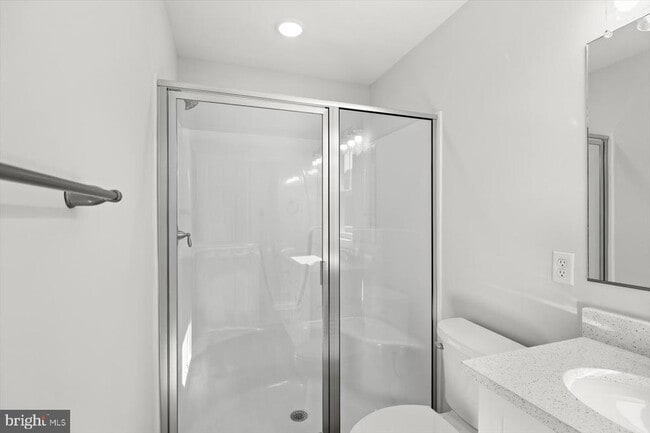 Building Photo - 703 Mattox Ave